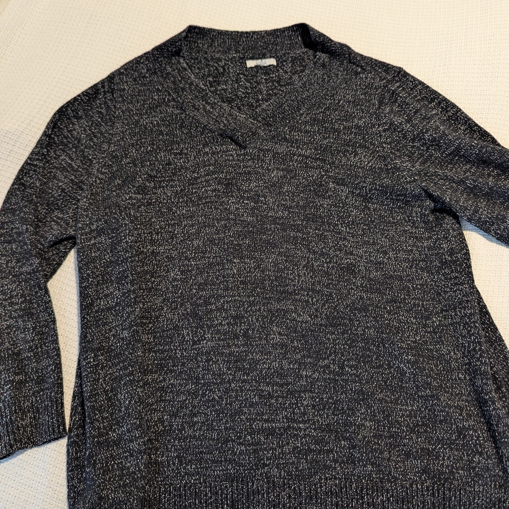 croft & barrow Black V-Neck Sweater